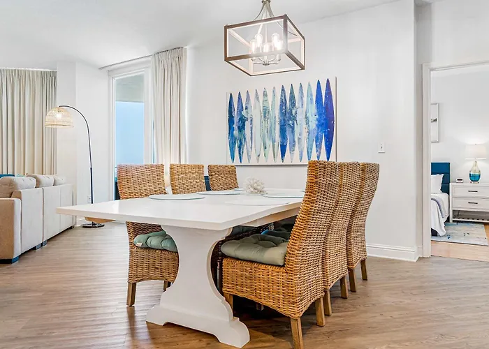 Well Decorated Gulf-front With Pool & Hot Tub Access