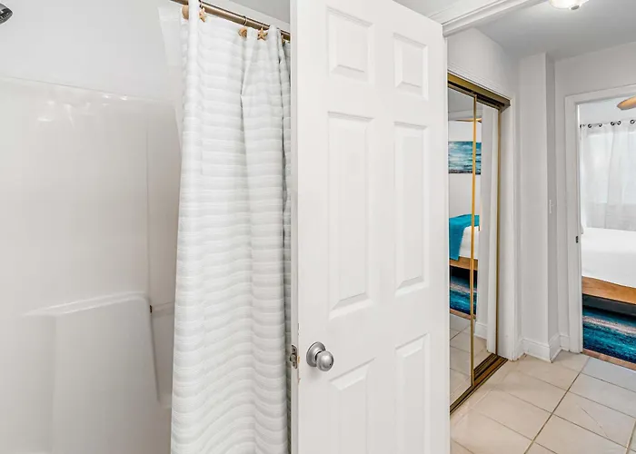 Holiday home Well Decorated Gulf-front With Pool & Hot Tub Access *