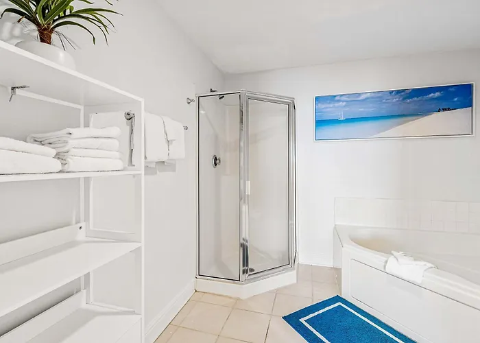 Well Decorated Gulf-front With Pool & Hot Tub Access * Gulf Shores
