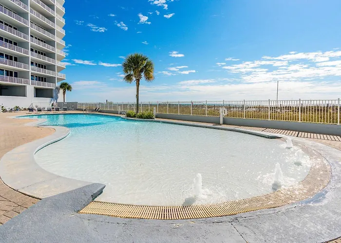 Well Decorated Gulf-front With Pool & Hot Tub Access *